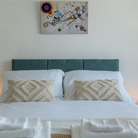 Bright West Hampstead Retreat Apartment London Bagian luar foto