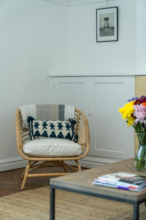 Bright West Hampstead Retreat Apartment London Bagian luar foto
