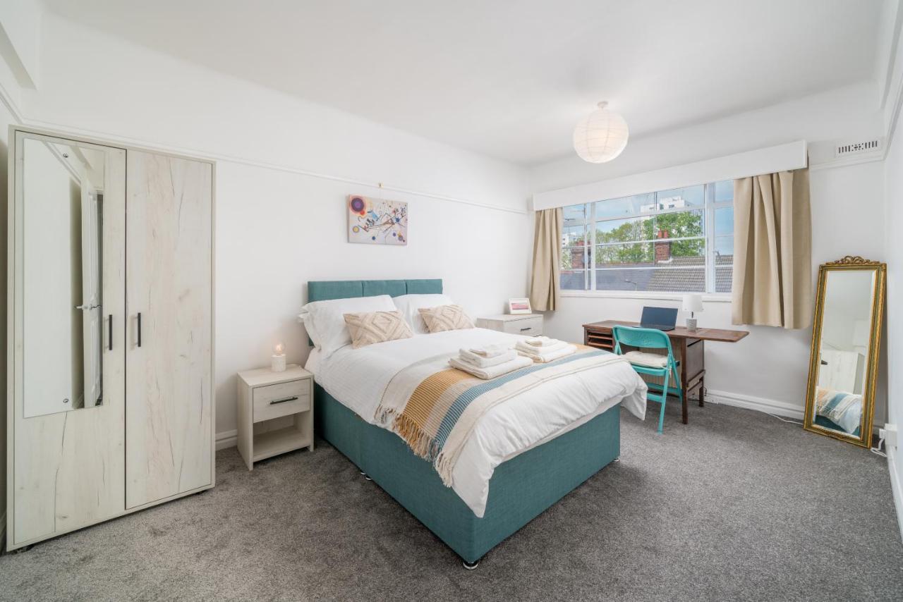 Bright West Hampstead Retreat Apartment London Bagian luar foto